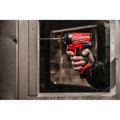 Akumuliatorinis smūginis suktuvas Milwaukee M12 FID2-202X 2