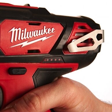 Akumuliatorinis gręžtuvas Milwaukee M12 BDD-0C su lagaminu 2