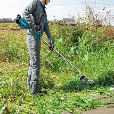 Akumuliatorinis multi variklis MAKITA DUX18Z su žoliapjovės priedu 1