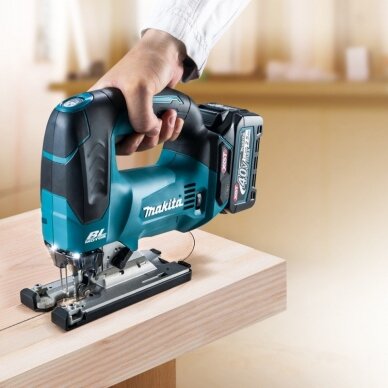 Akumuliatorinis siaurapjūklis MAKITA 40V MAX XGT 10