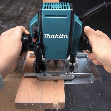 Vertikali freza MAKITA RP0900J 2